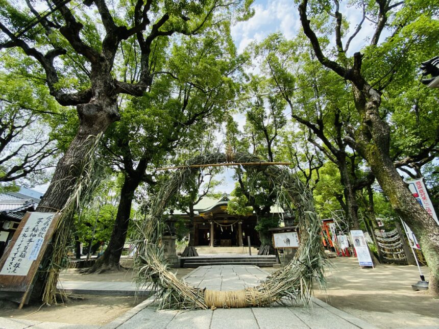 今年も高津神社の 魔除け茅の輪 をくぐって 疫病退散をお祈りしてきました